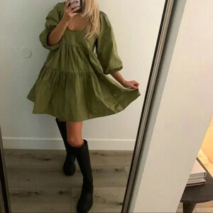 Aritzia Wilfred  Fantasy Babydoll Dress Pistachio Green Puff Sleeve Medium NWT